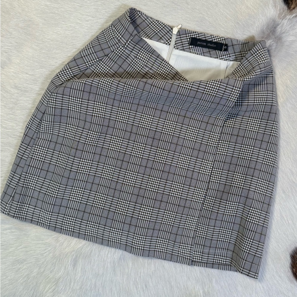 Brown & Grey Plaid Stretch Skort – Size 8 (Fits Small) - Picture 2 of 4